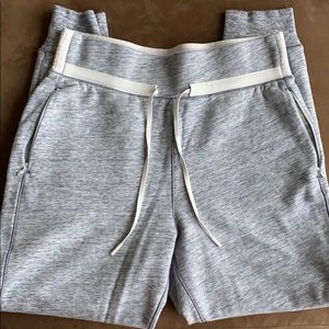 Size 8 lululemon joggers